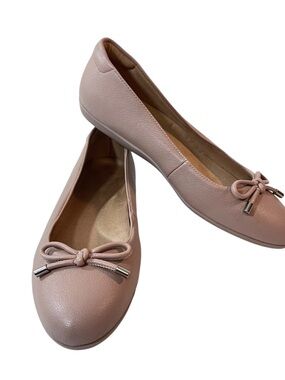 Naturalizer Vivienne Bow Slip On Flats Loafers Womens Size 8 New Color: Mauve